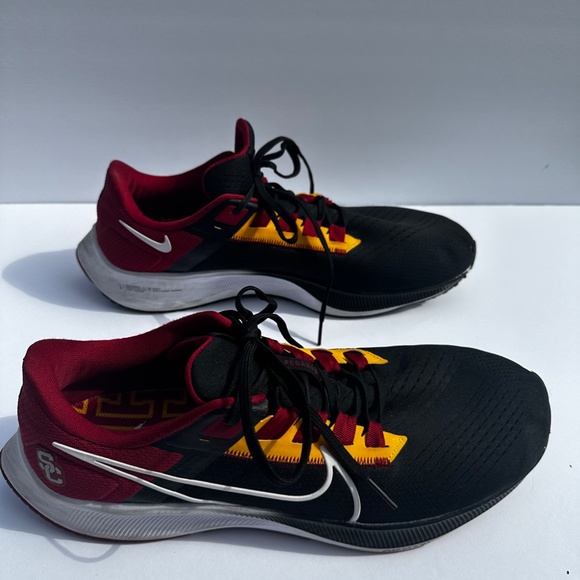 Nike Air Zoom Pegasus 38 USC TROJANS Running Shoes - Picture 4 of 10